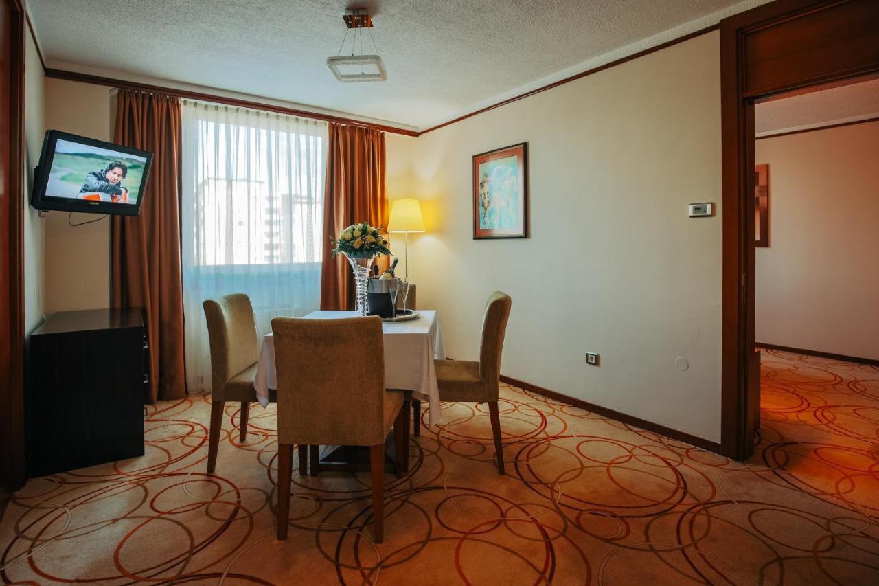 Grand Hotel Tuzla Exterior photo